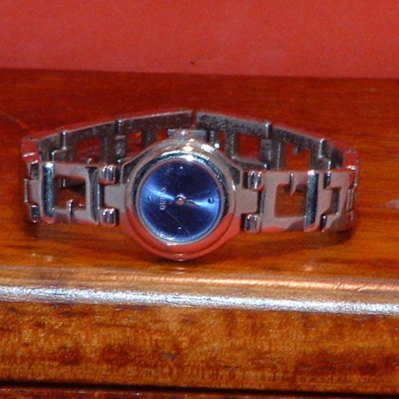 Guess Accessories - Women’s Guess Fashion Analog Watch